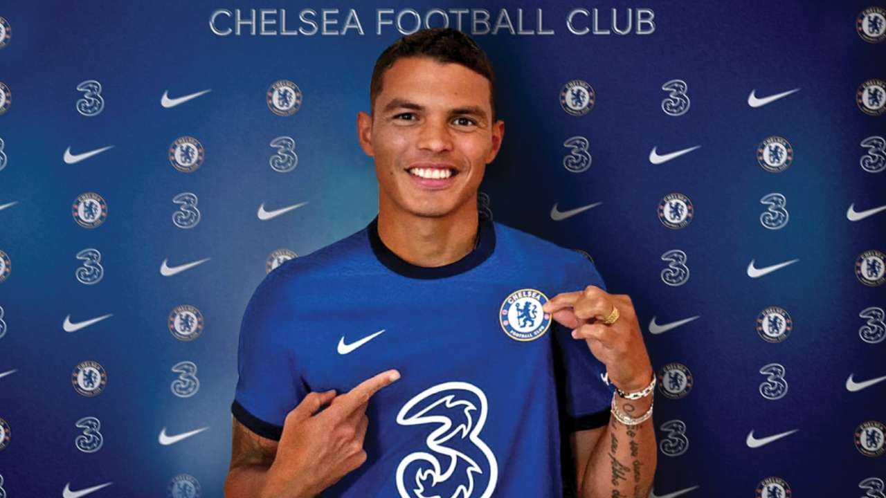 Thiago Silva signs new Chelsea contract until 2023