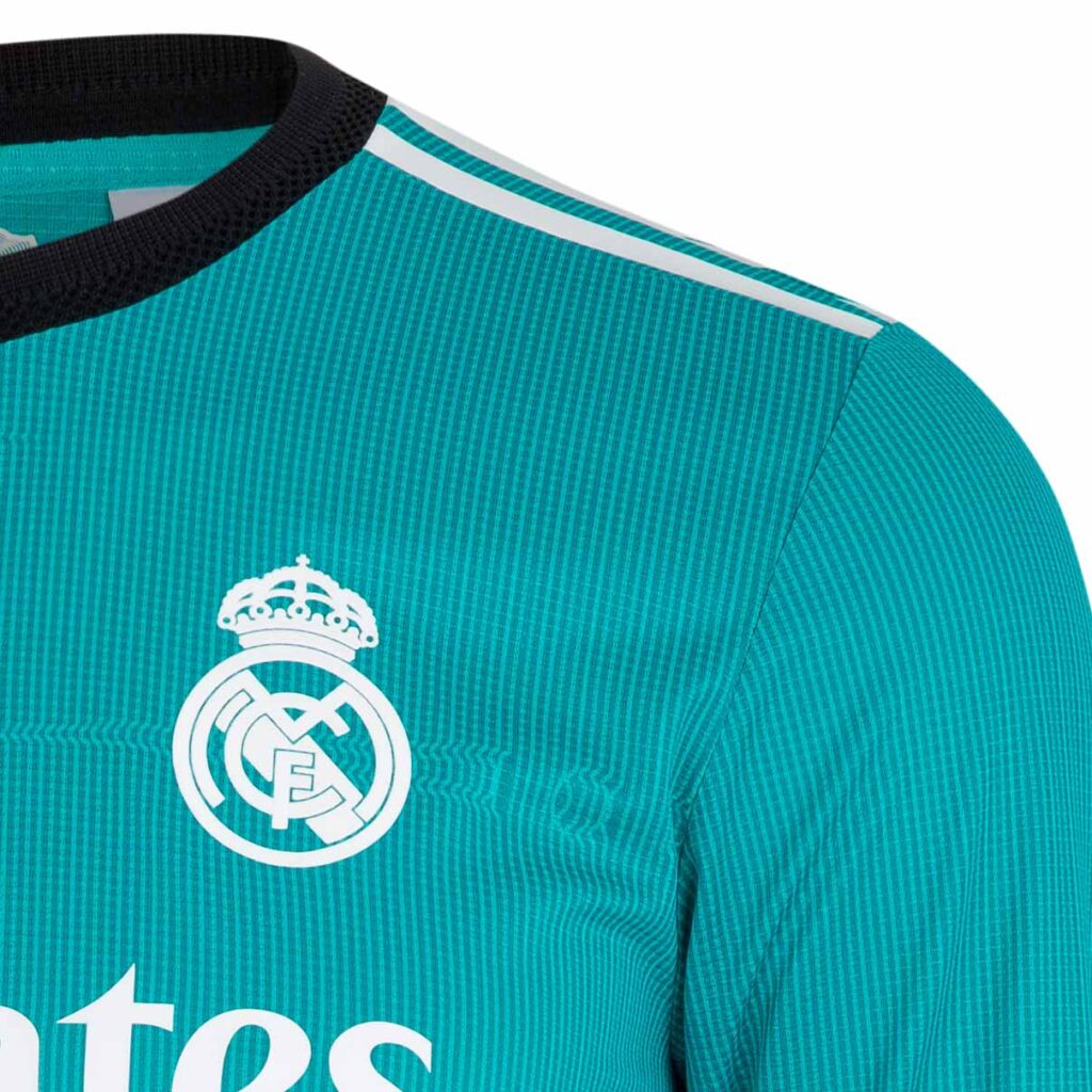 Real Madrid CF Third Kit logo Side