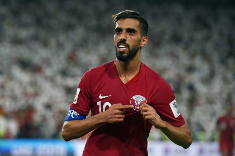 Hassan Al-Haydos age, team, position, salary, girlfriend, facts, football Career