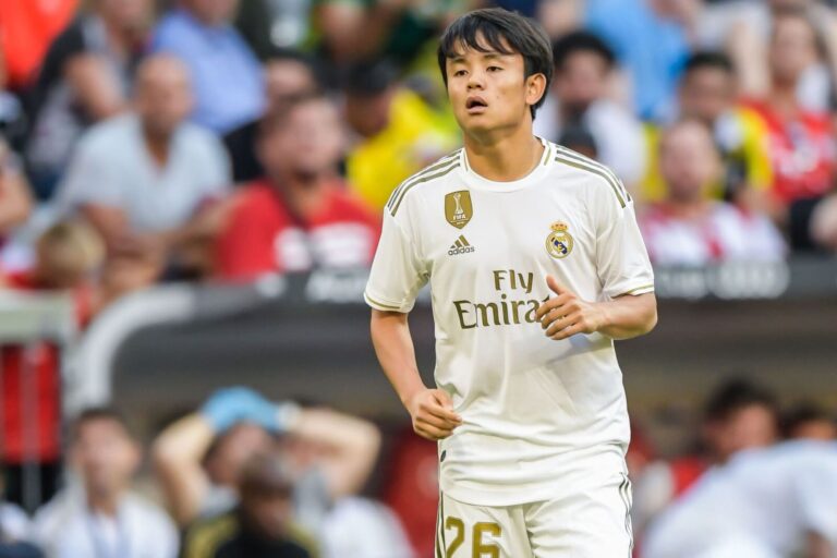 Takefusa Kubo (久保 建英) age, position, team, salary, girlfriend, facts, football Career