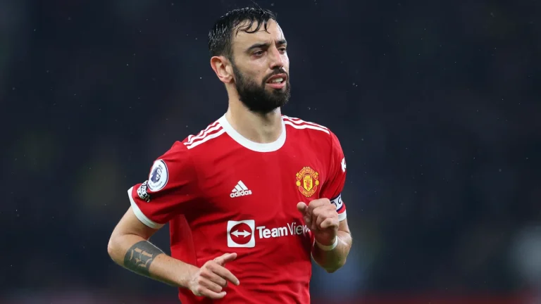 Bruno Fernandes salary, net worth, age, girlfriend, Career and much more