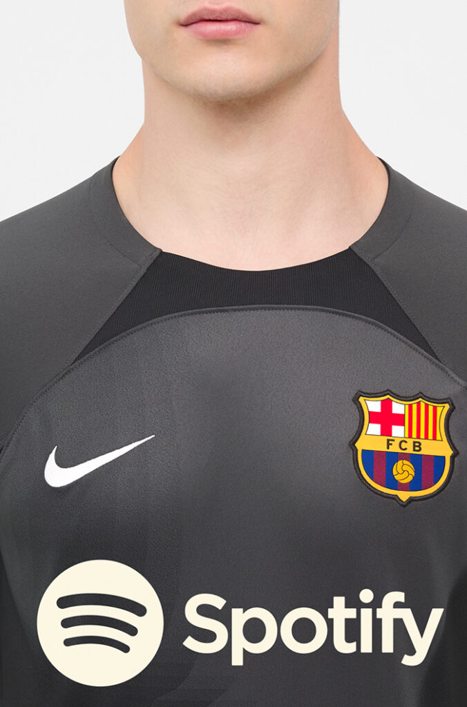 Barcelona 2022 23 Goalkeeper Kit Jersey 5