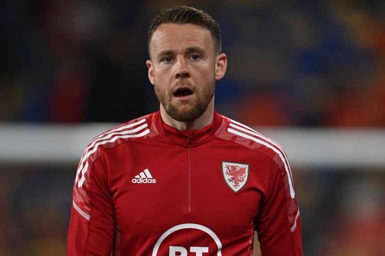 Chris Gunter Age, Salary, Net worth, Current Teams, Career, Height, and much more