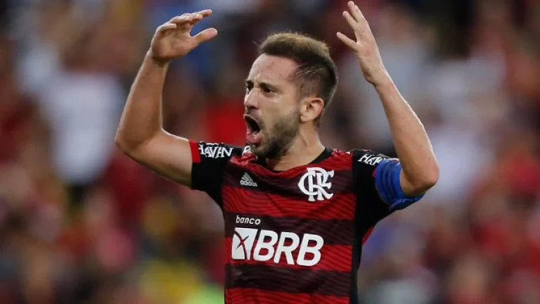 Everton Ribeiro Age, Salary, Net worth, Current Teams, Career, Height, and more