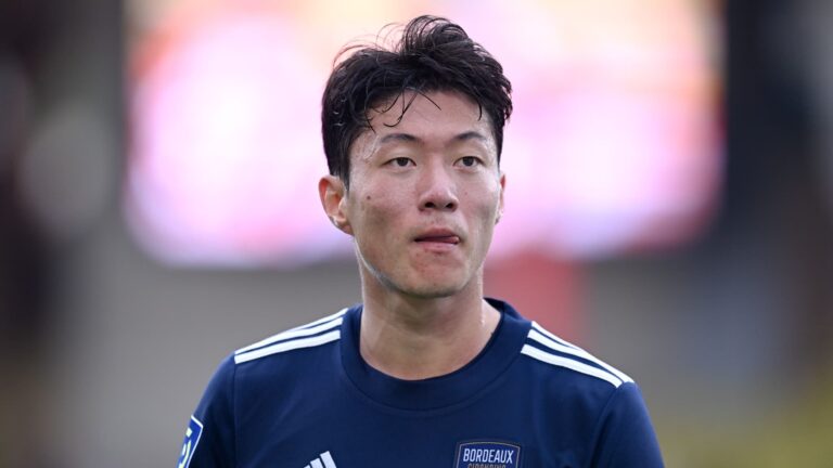 Hwang Ui-jo Salary, Net worth, Current Teams, Age, Career, Height, and much more