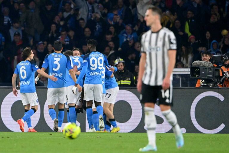 Napoli makes another Serie A title statement with Juventus thrashing