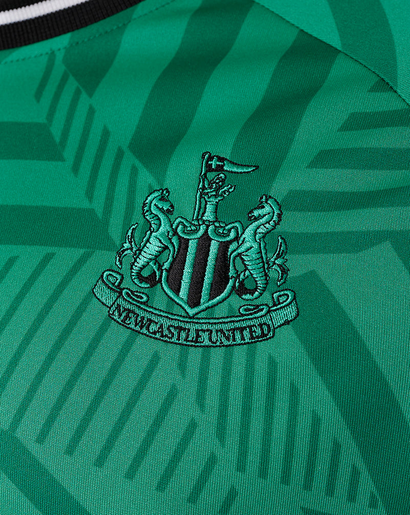Newcastle United Away Kit 2023-24 Club Badge