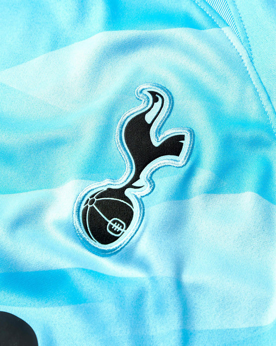 Tottenham Hotspur Home Goalkeeper Kit 2023-24 Club Badge