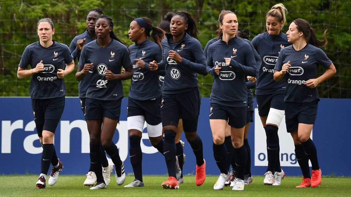France Women National Football Team Players, Squad, Stadium, Kit, and much more