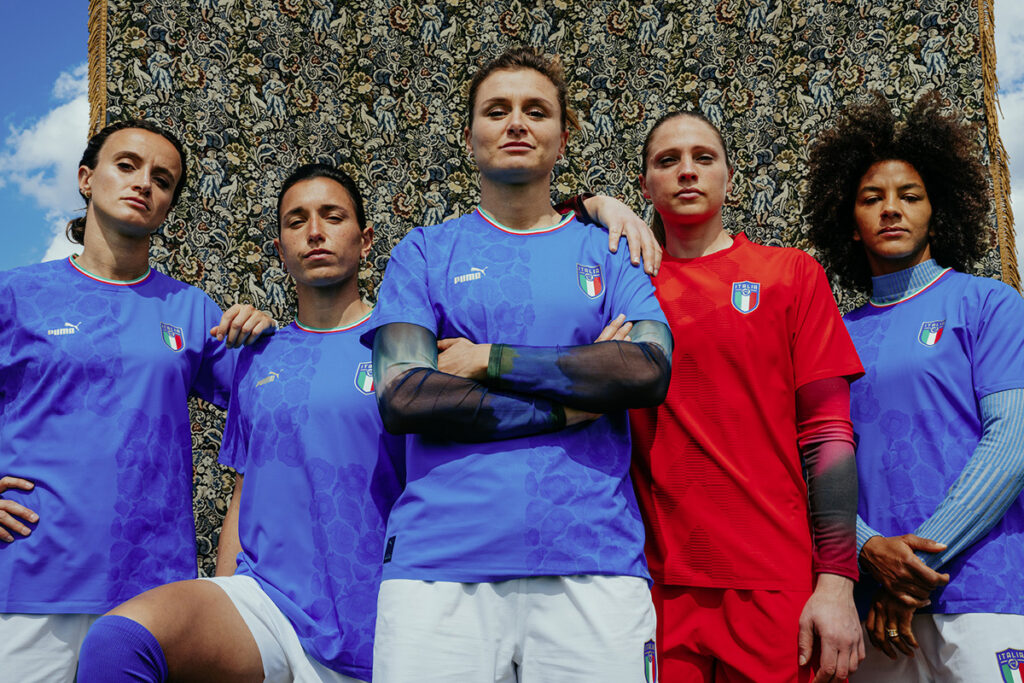 Italy Womens National Football Team Kit