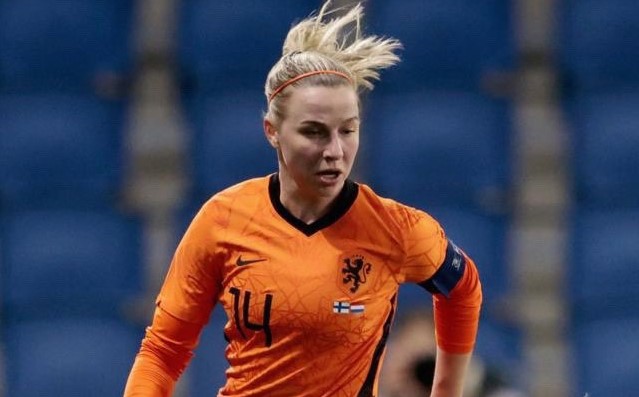 Jackie Groenen Age, Salary, Net worth, Current Teams, Career, Height, and much more