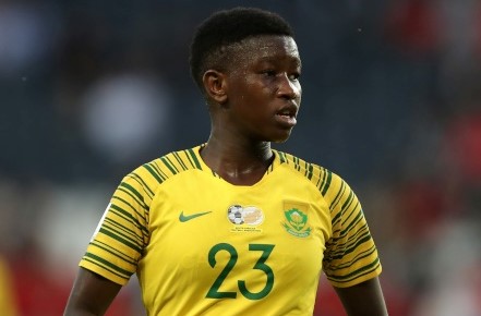 Sibulele Holweni Age, Salary, Net worth, Current Teams, Career, Height, and much more