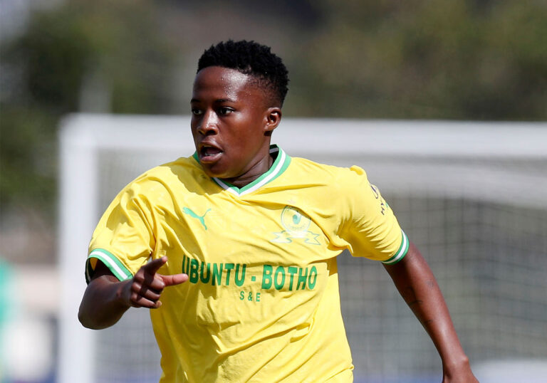 Tiisetso Makhubela Age, Salary, Net worth, Current Teams, Career, Height, and much more