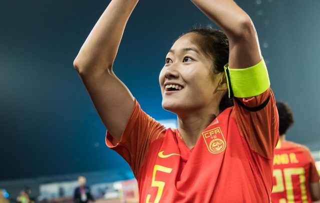 Wu Haiyan Age, Salary, Net worth, Current Teams, Career, Height, and much more