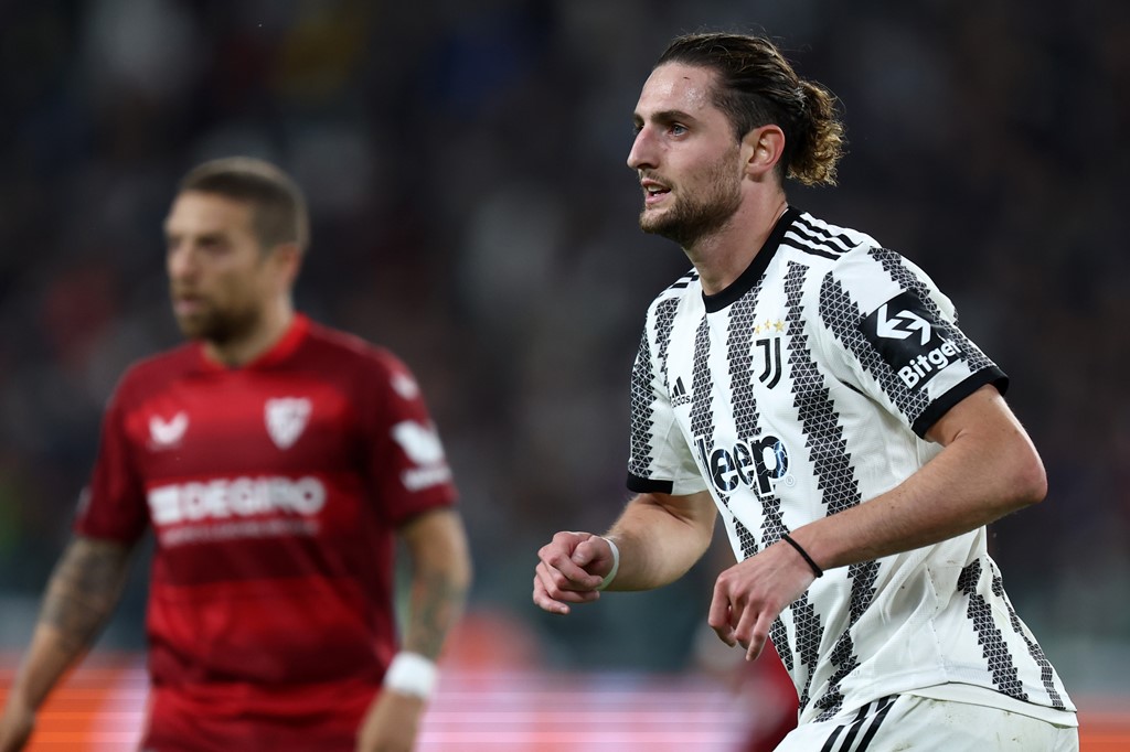 Manchester United ready to reignite Rabiot pursuit