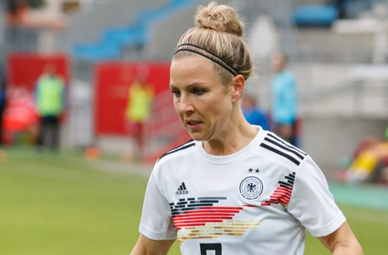 Svenja Huth Age, Salary, Net worth, Current Teams, Career, Height, and much more