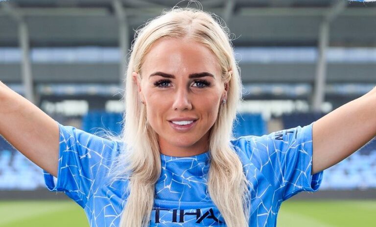 Alex Greenwood Age, Salary, Net worth, Current Teams, Career, Height, and much more