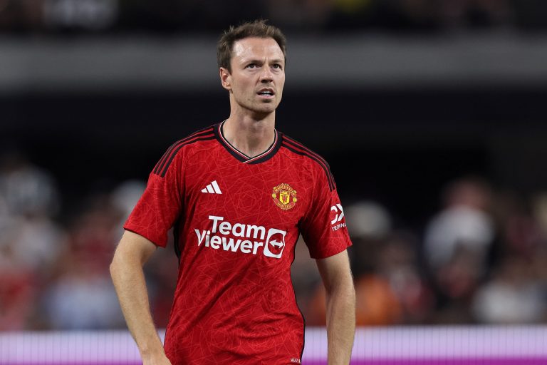 Jonny Evans Net worth, Age, Salary, Height, wife, And Much More