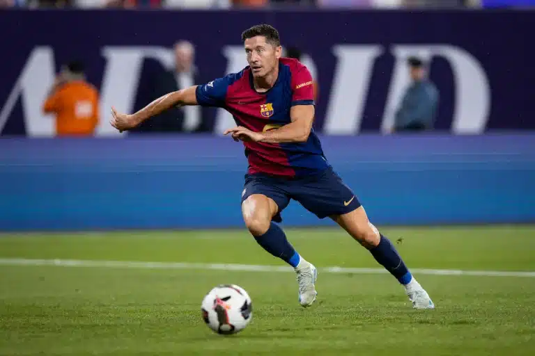 Robert Lewandowski's Key Goal Secures Barcelona's Victory Over Getafe