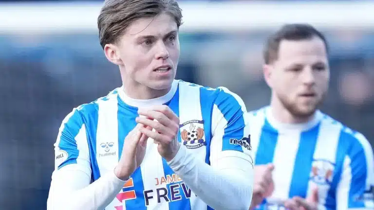 Wigan Athletic Sign Kilmarnock Midfielder Fraser Murray