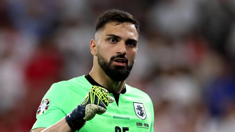 Giorgi Mamardashvili Age, Salary, Net worth, Current Teams, Career, Height, and much more