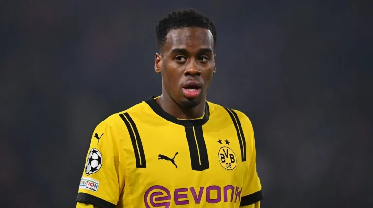 Jamie Gittens Age, Salary, Net worth, Current Teams, Career, Height, and much more